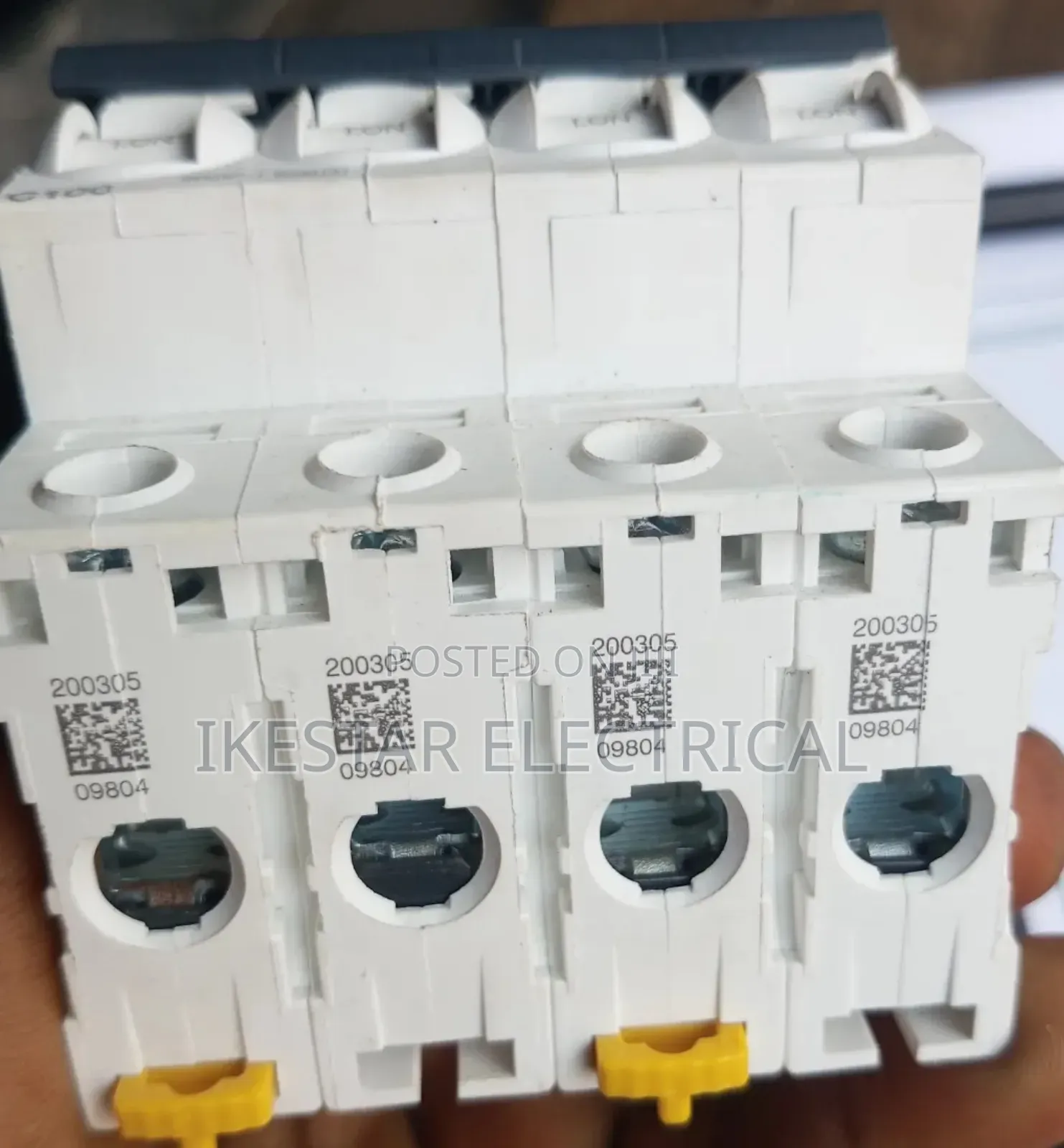 4pole Breaker MCB Schneider