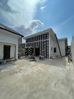 4bdrm Bungalow in Unity Estate, Port-Harcourt for sale