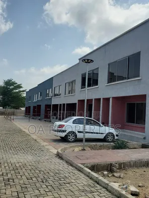 3bdrm Duplex in Rotimi Williams, Ibadan for rent