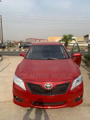 Toyota Camry 2011 Red