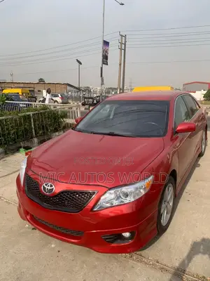 Toyota Camry 2011 Red