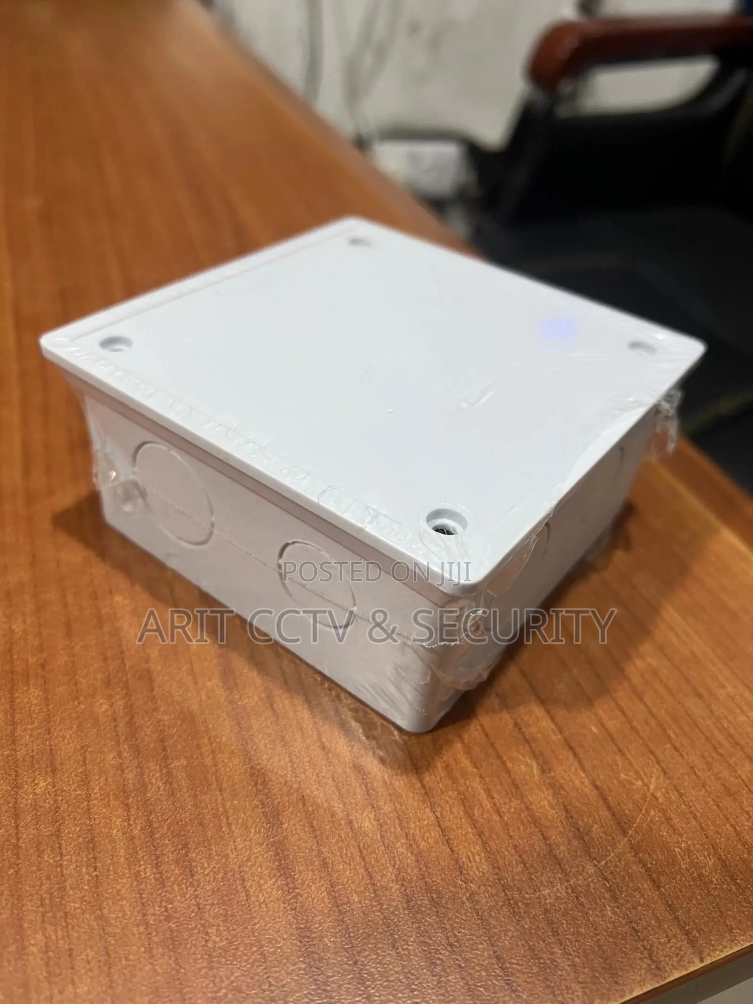 4 by 4 Adaptable Box