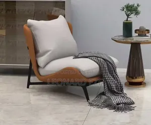 Standard Chair