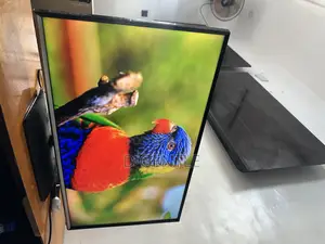 32 Inch Samsung Crystal Clear Full Smart Tv With Its Smart Options