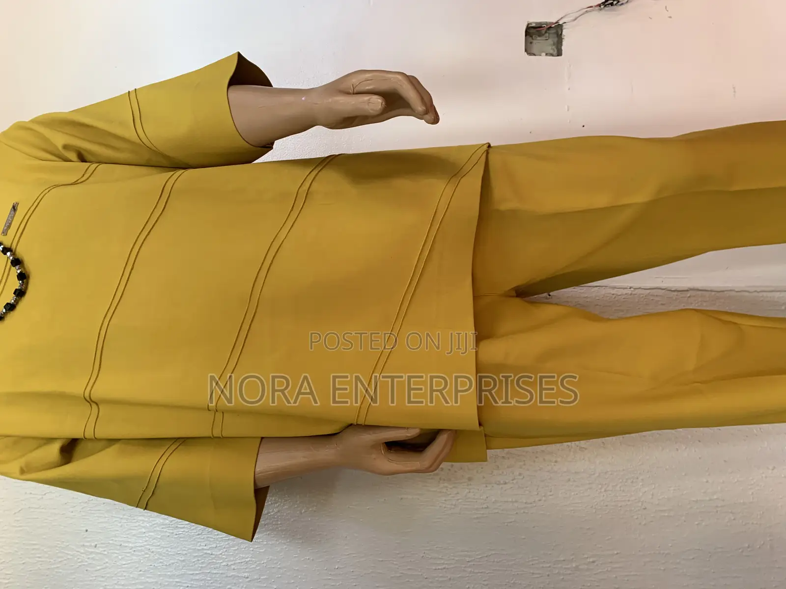 Elegant Two-Piece Senator Outfit