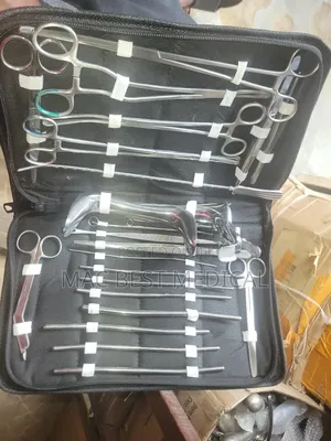 Surgical Instrument Set