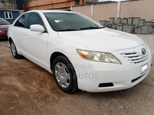 Toyota Camry 2.4 LE 2008 White