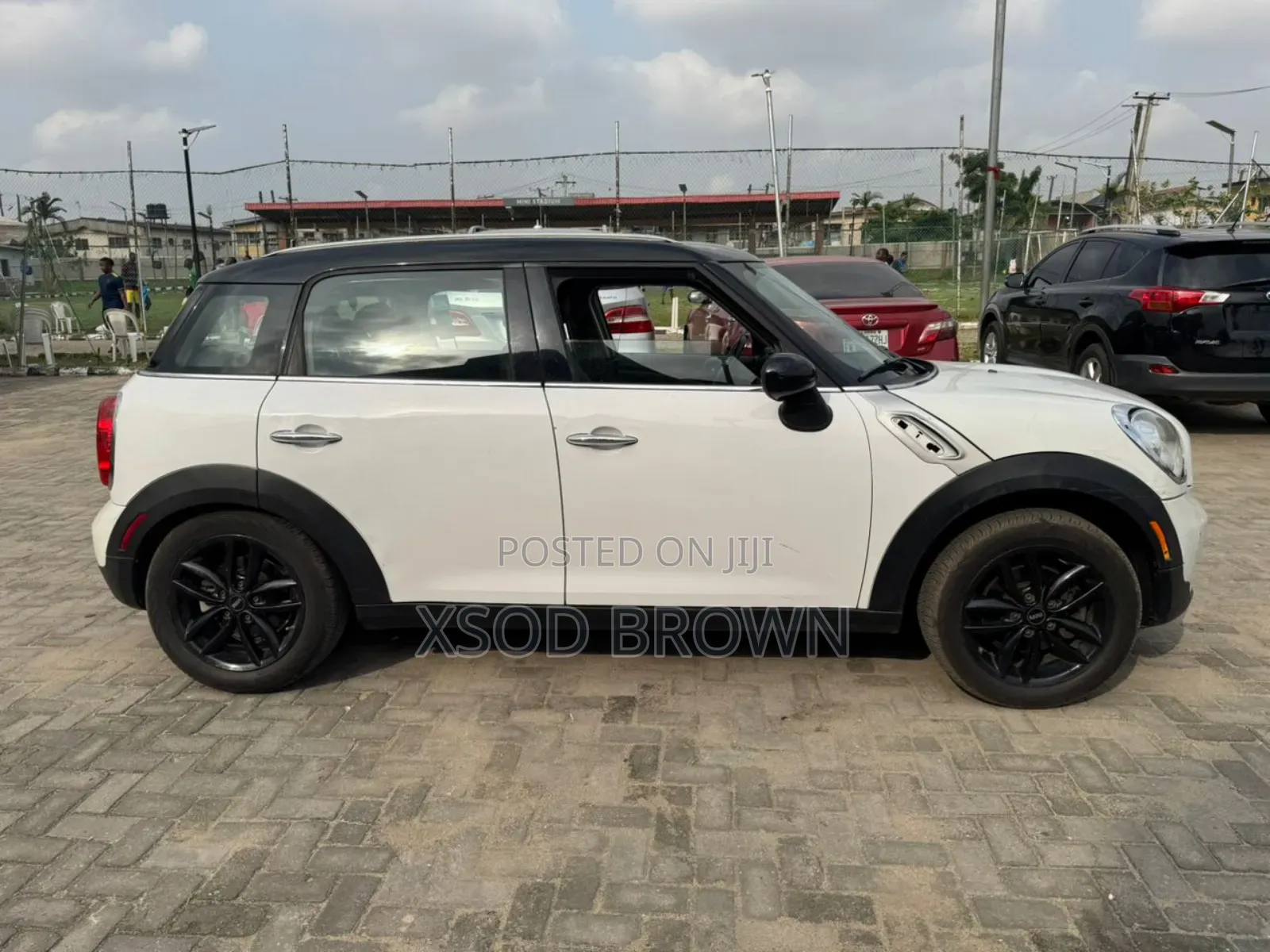 Mini Cooper Classic 2013 White