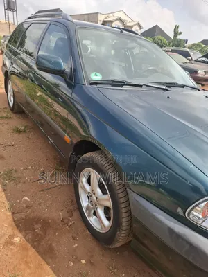 Toyota Avensis 2.0 D Verso 2002 Green
