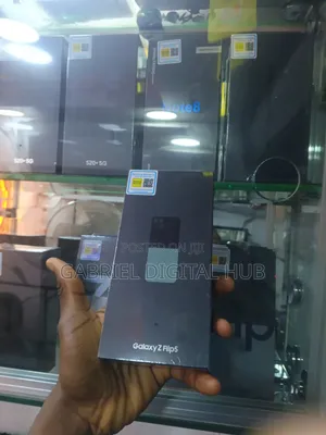 New Samsung Galaxy Z Flip5 256 GB Blue