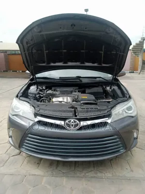Toyota Camry SE 4dr Sedan (2.5L 4cyl 6A) 2015 Gray