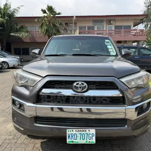 Toyota 4-Runner Limited 4WD 2011 Gray