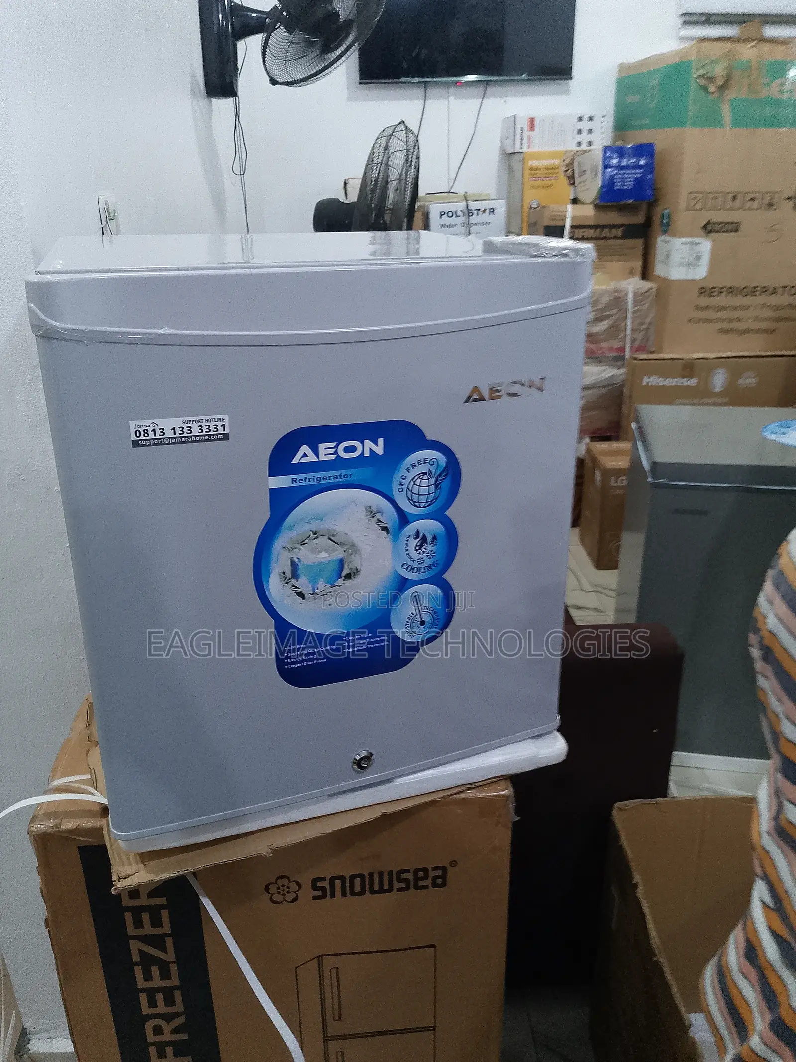 Brand New Aeon Mini Fridge With Led Light – Direct From Shop
