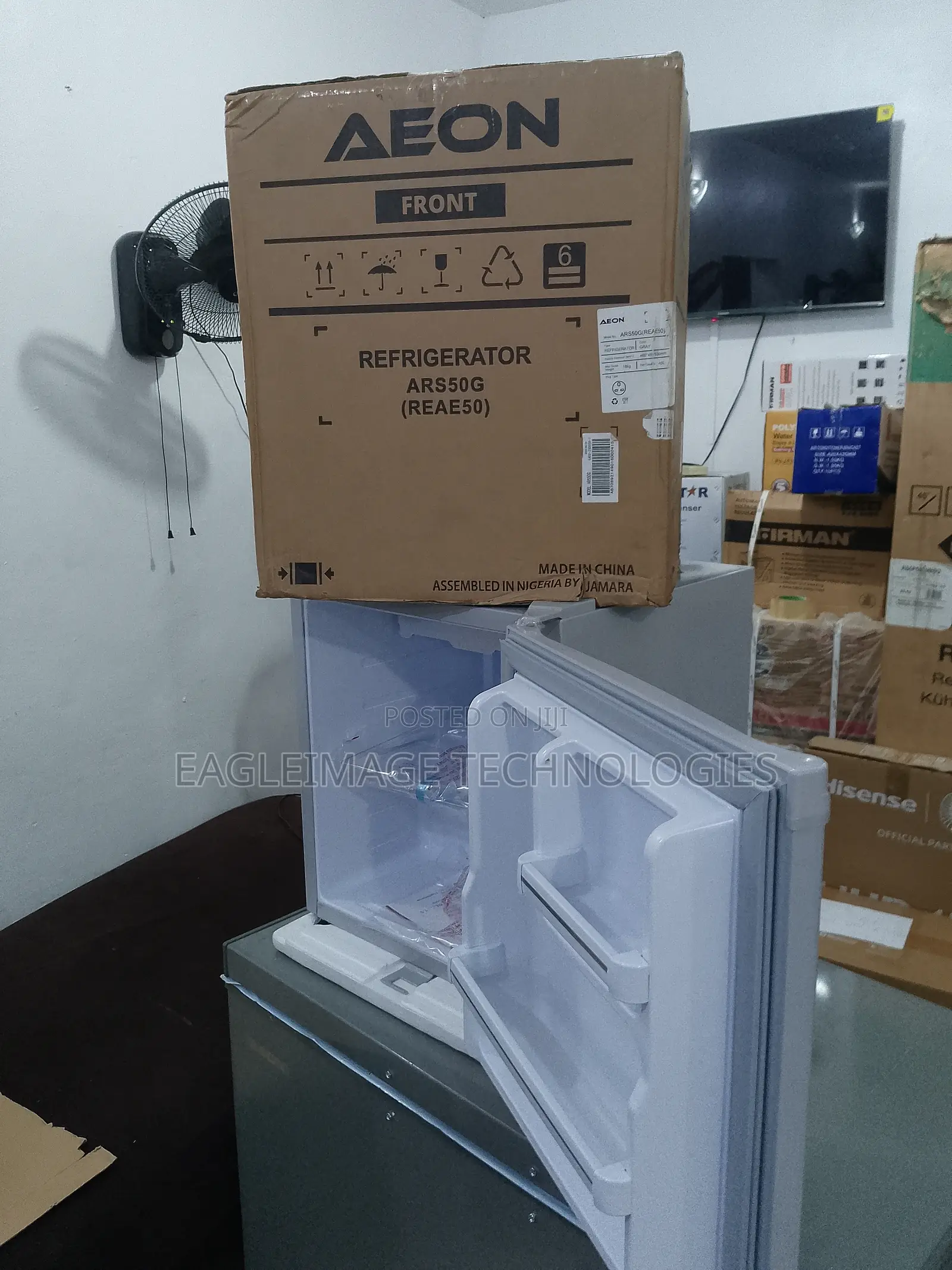Brand New Aeon Compact Bedside Fridge – Fast Cooling