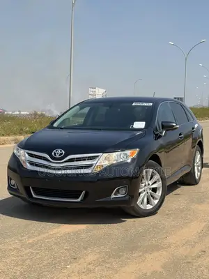 Toyota Venza XLE 4dr Wagon AWD (2.7L 4cyl 6A) 2014 Black
