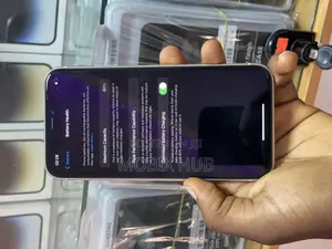 Apple iPhone 11 64 GB White