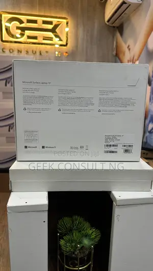New Microsoft Surface Laptop 7 16GB Qualcomm Snapdragon X Plus 512GB