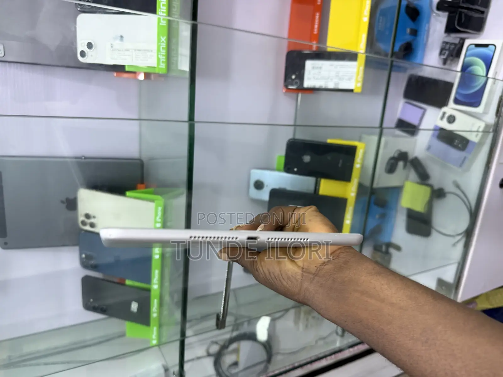 Apple iPad 9.7 128 GB Silver