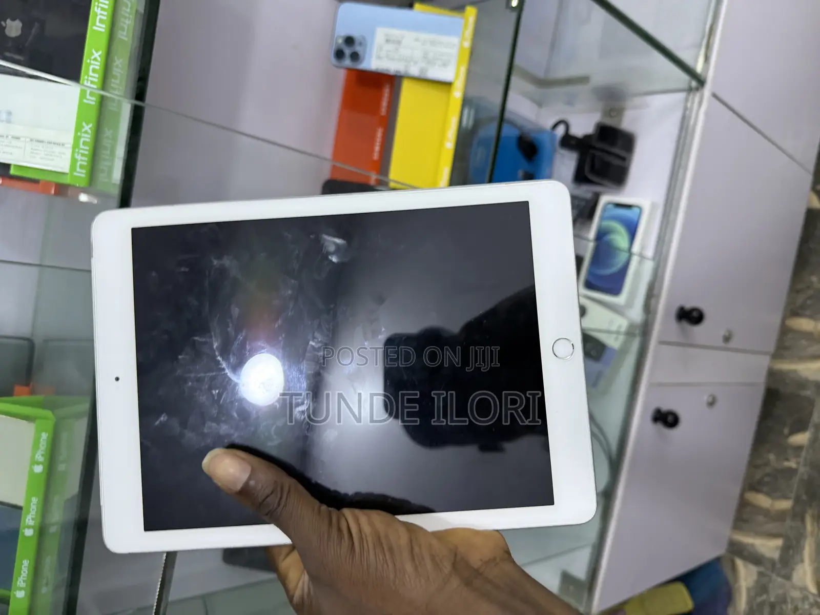 Apple iPad 9.7 128 GB Silver