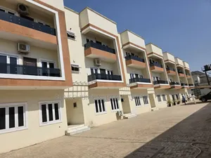 4bdrm Townhouse/Terrace in Nsitf Estate., Durumi for sale