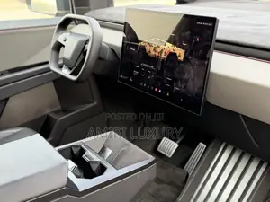 Tesla Cybertruck Cyberbeast AWD 2025 Gold