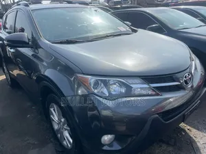 Toyota RAV4 Limited AWD (2.5L 4cyl 6A) 2017 Black