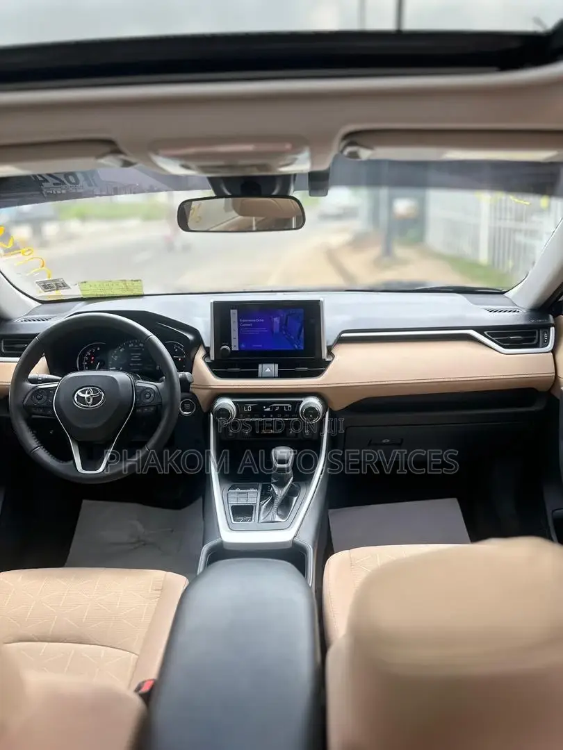 Toyota RAV4 XLE AWD 2024 Blue