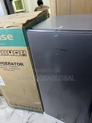 Hisense 150l Rr20s Refrigerator With Spacious Interior Design