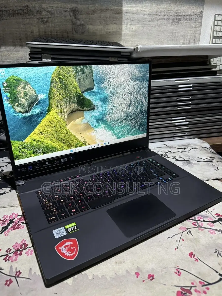 Laptop Asus ROG Zephyrus (GX501) 16GB Intel Core i7 SSD 1T