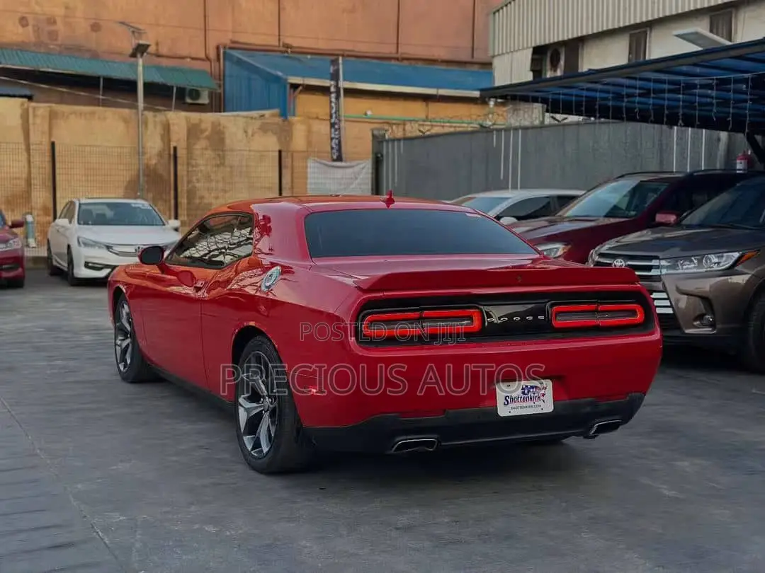 Dodge Challenger 2017 Red