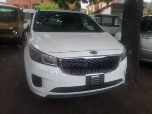 Kia Sedona 2015 White