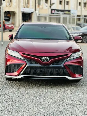 Toyota Camry XSE FWD (2.5L 4cyl 8AM) 2018 Red
