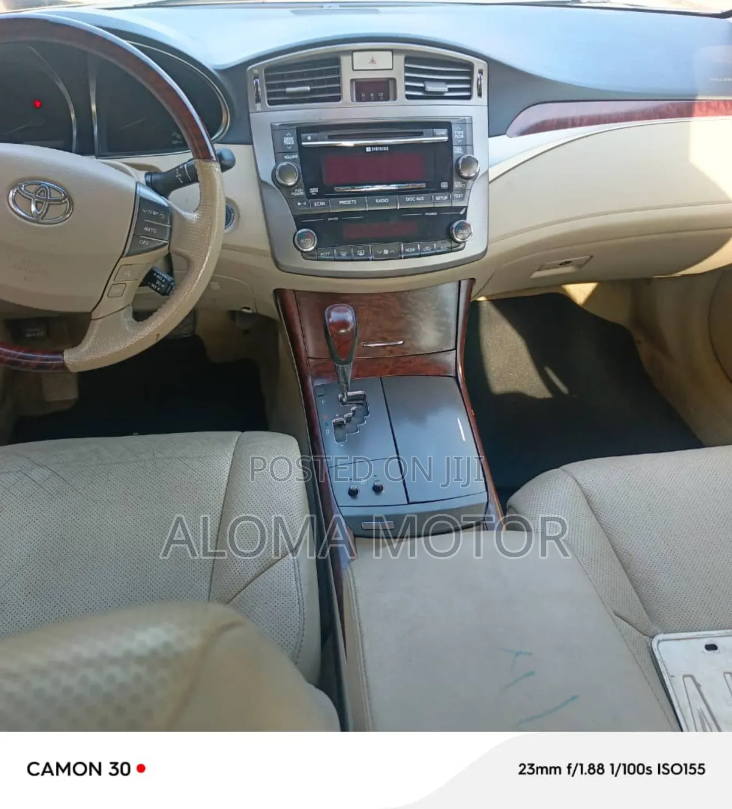 Toyota Avalon 2011 Green