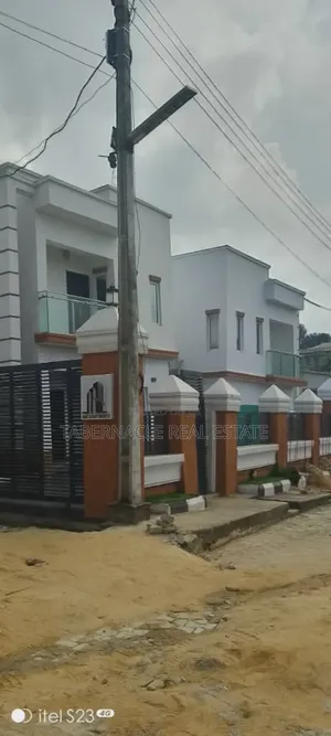2 Bedroom Duplex