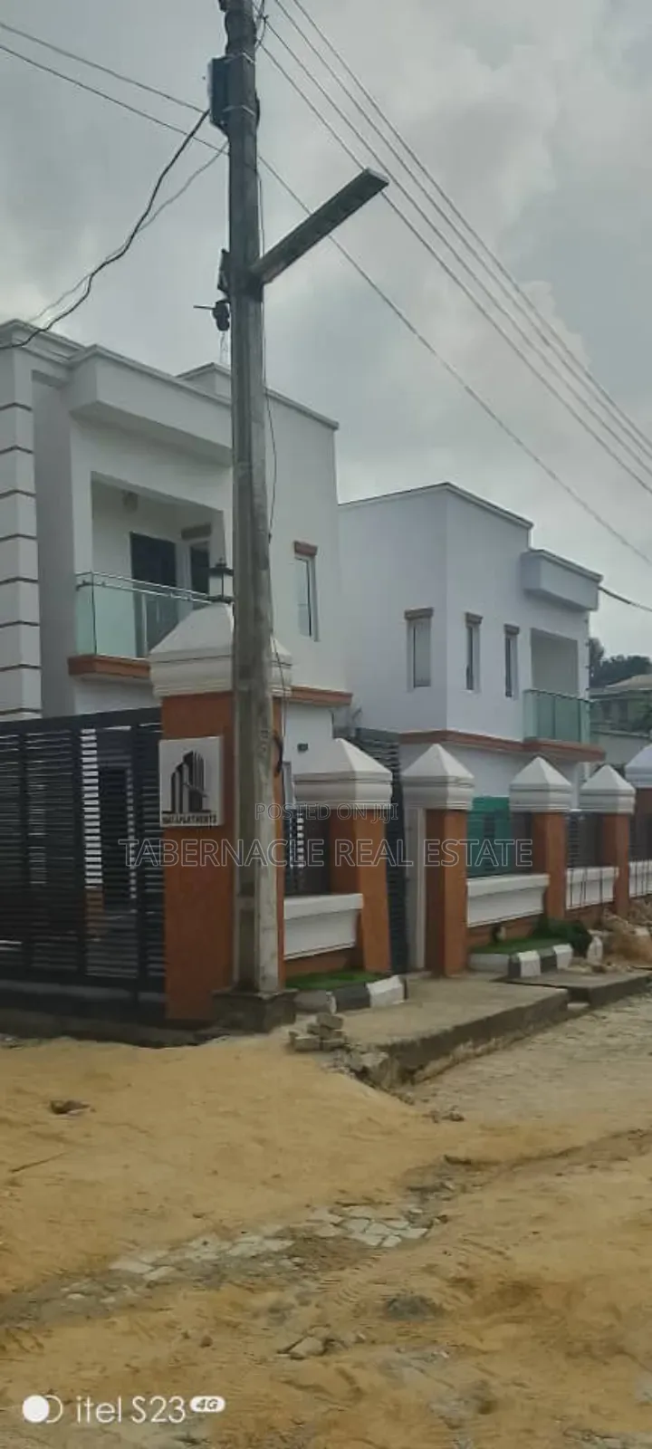 2 Bedroom Duplex