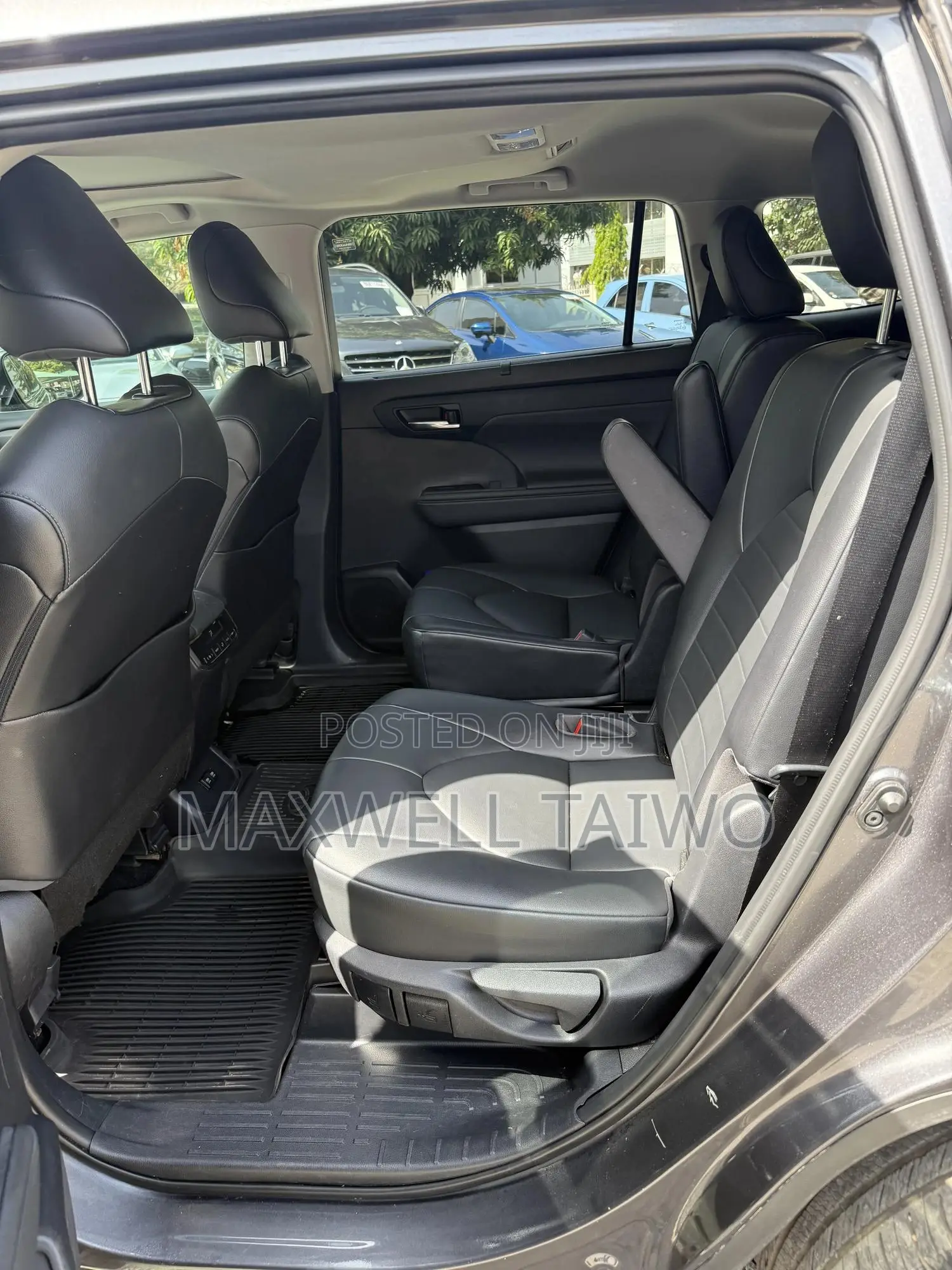 Toyota Highlander XLE 2021 Gray