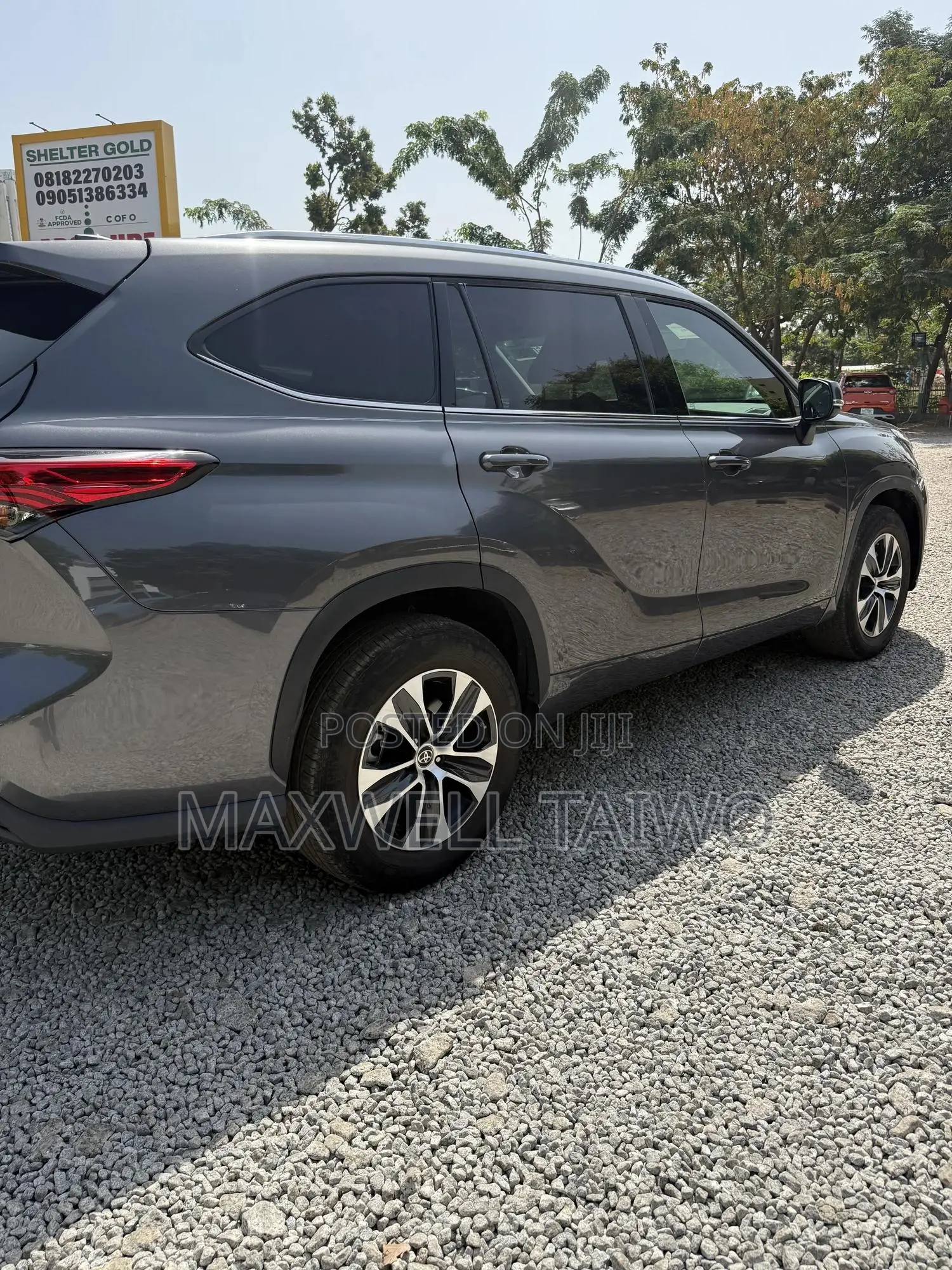 Toyota Highlander XLE 2021 Gray