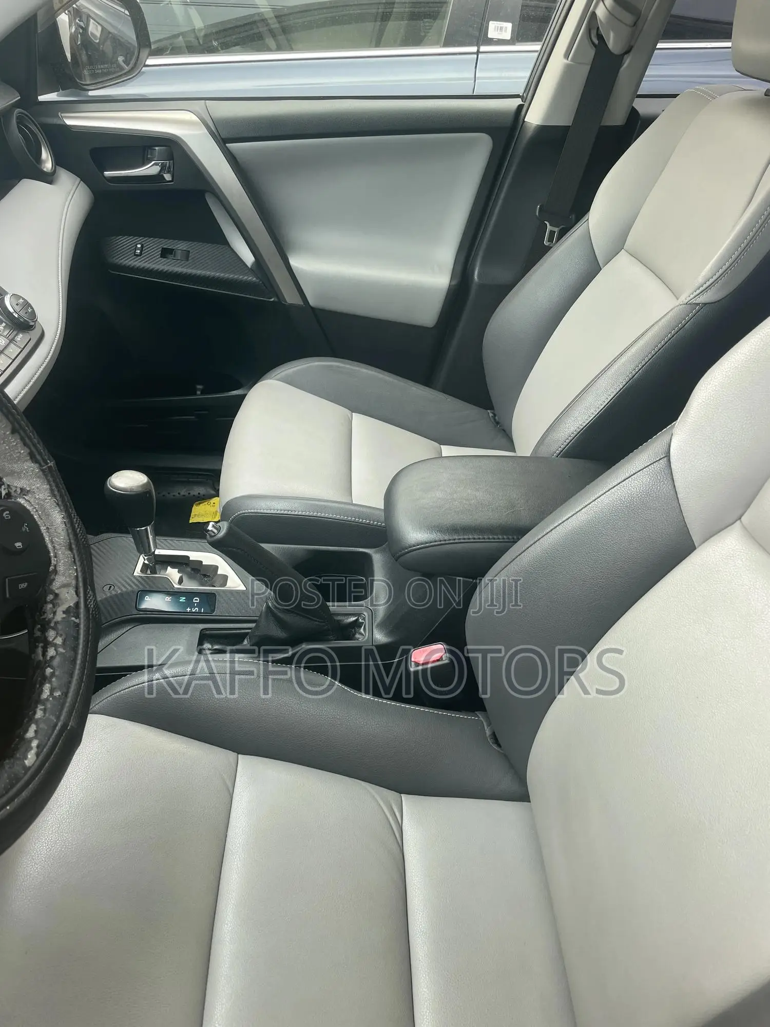 Toyota RAV4 Limited 4dr SUV (2.5L 4cyl 6A) 2014 Gray