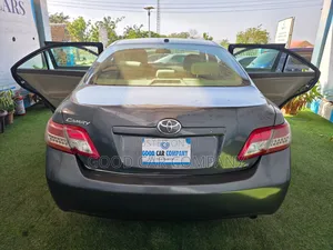 Toyota Camry 2011 Gray