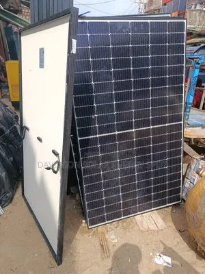 450watt Canadian Solar Panel Halfcourt