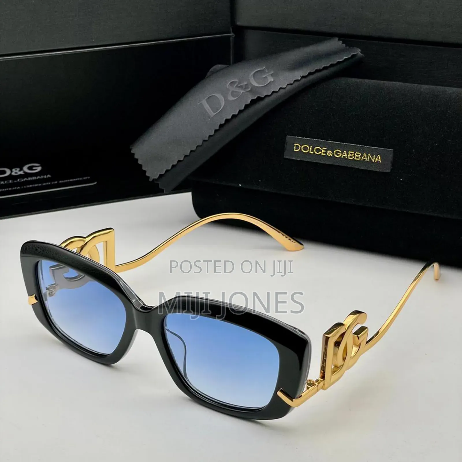 "Dg Crested Shades "