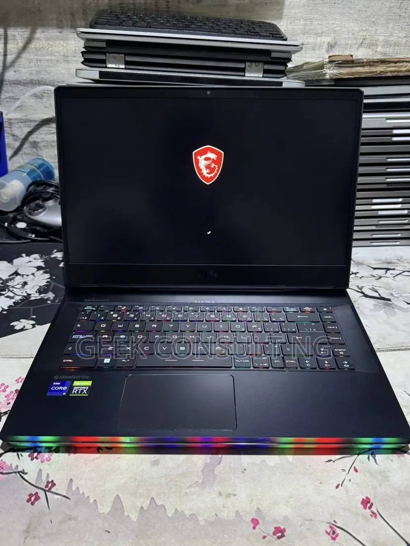 Laptop MSI GE66 Raider 16GB Intel Core i7 SSD 512GB