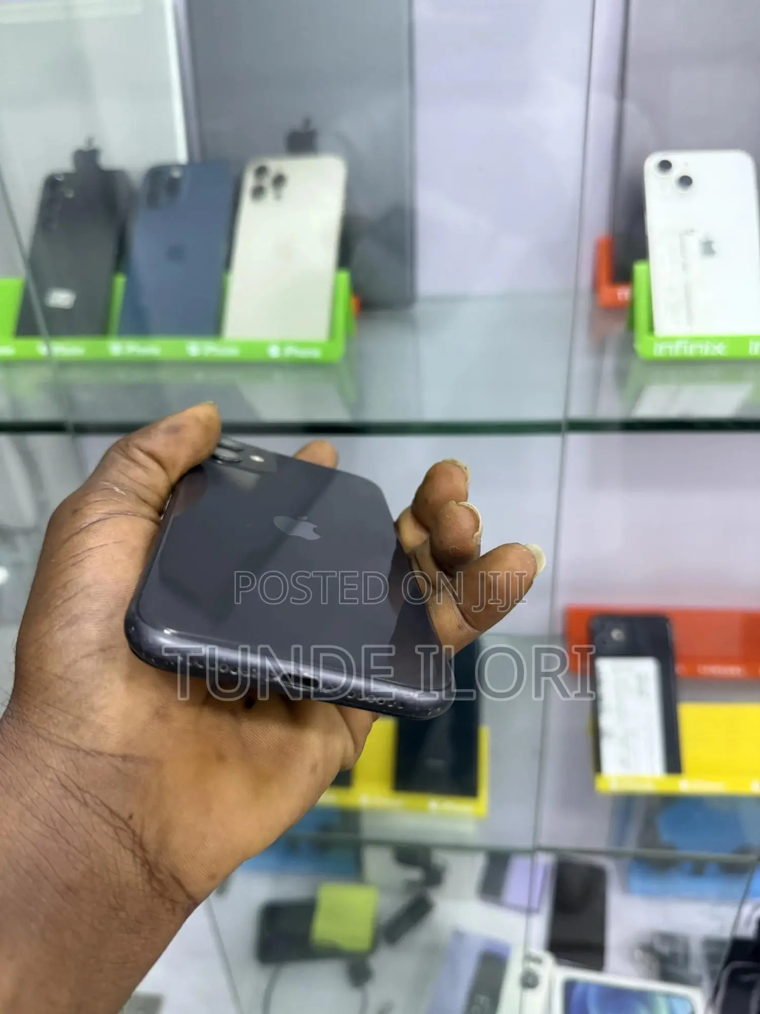 Apple iPhone 11 64 GB Black