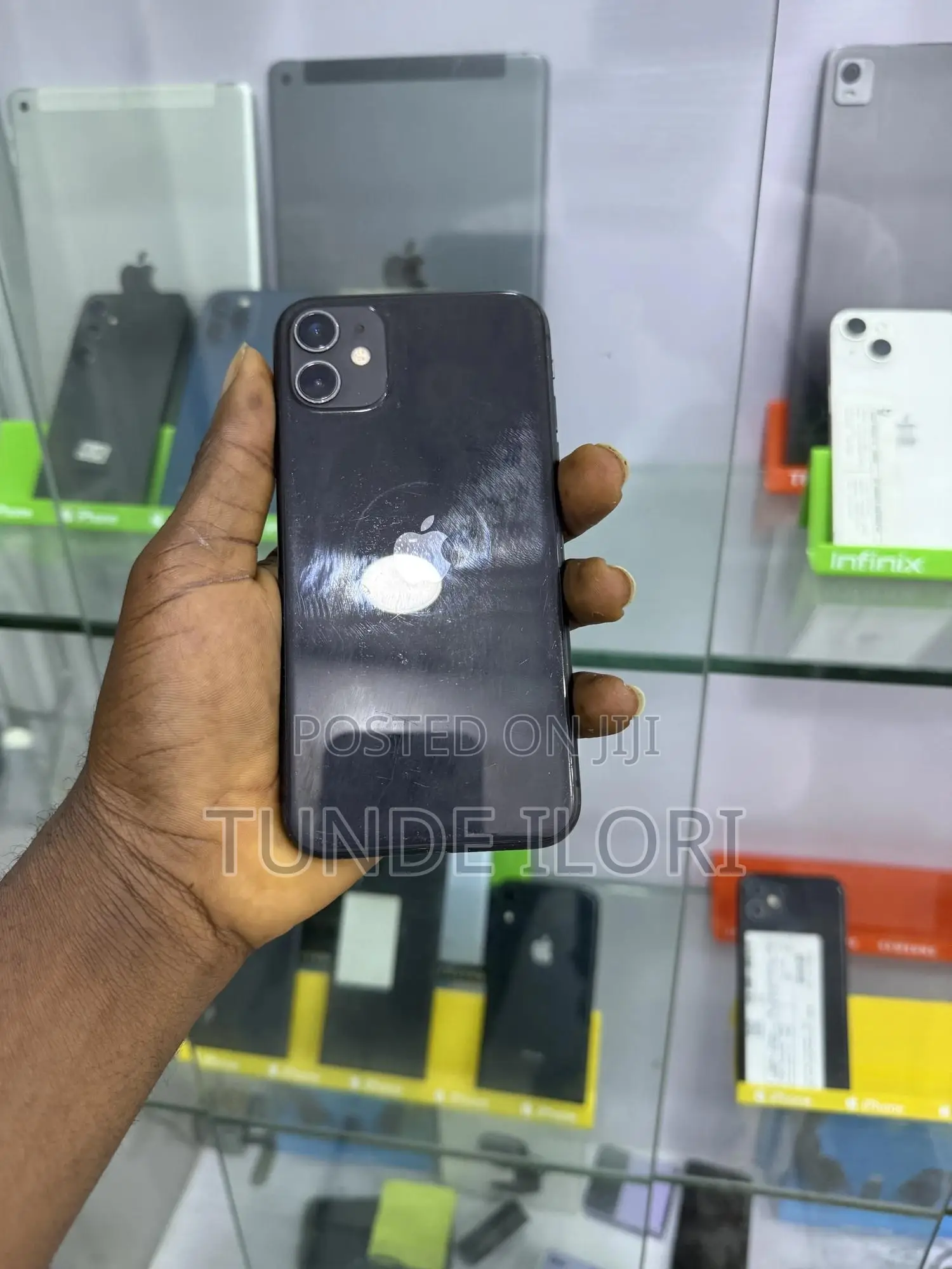 Apple iPhone 11 64 GB Black