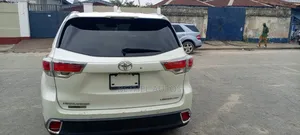 Toyota Highlander Limited Platinum V6 4x4 (3.5L 6cyl 6A) 2016 White