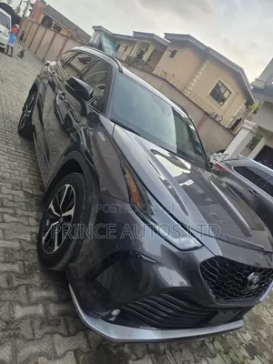 Toyota Highlander XSE 2022 Gray
