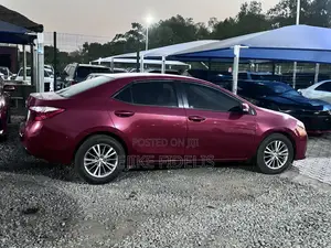 Toyota Corolla LE 4dr Sedan (1.8L 4cyl CVT) 2016 Red