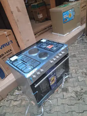 Maxi Gas Cooker Four Burnner and Two Hot Plate