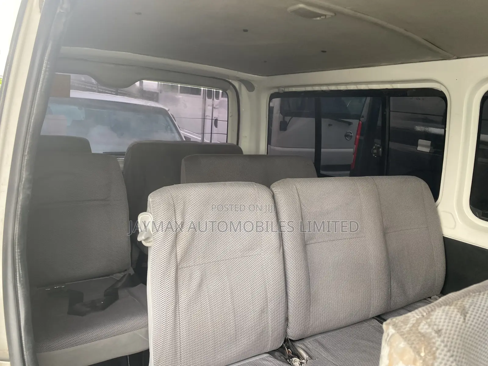 Toyota HiAce 2012 White