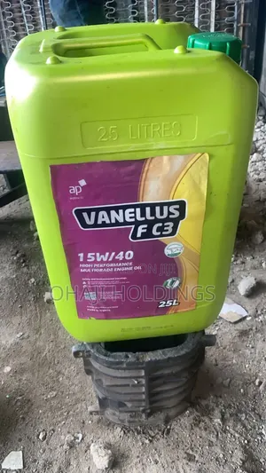 Vanellus F C3 Engine Oil 25 Litres. ( Original Engine Oil)